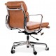 Réplica da cadeira de escritório com almofada macia EA217 em couro vintage envelhecido